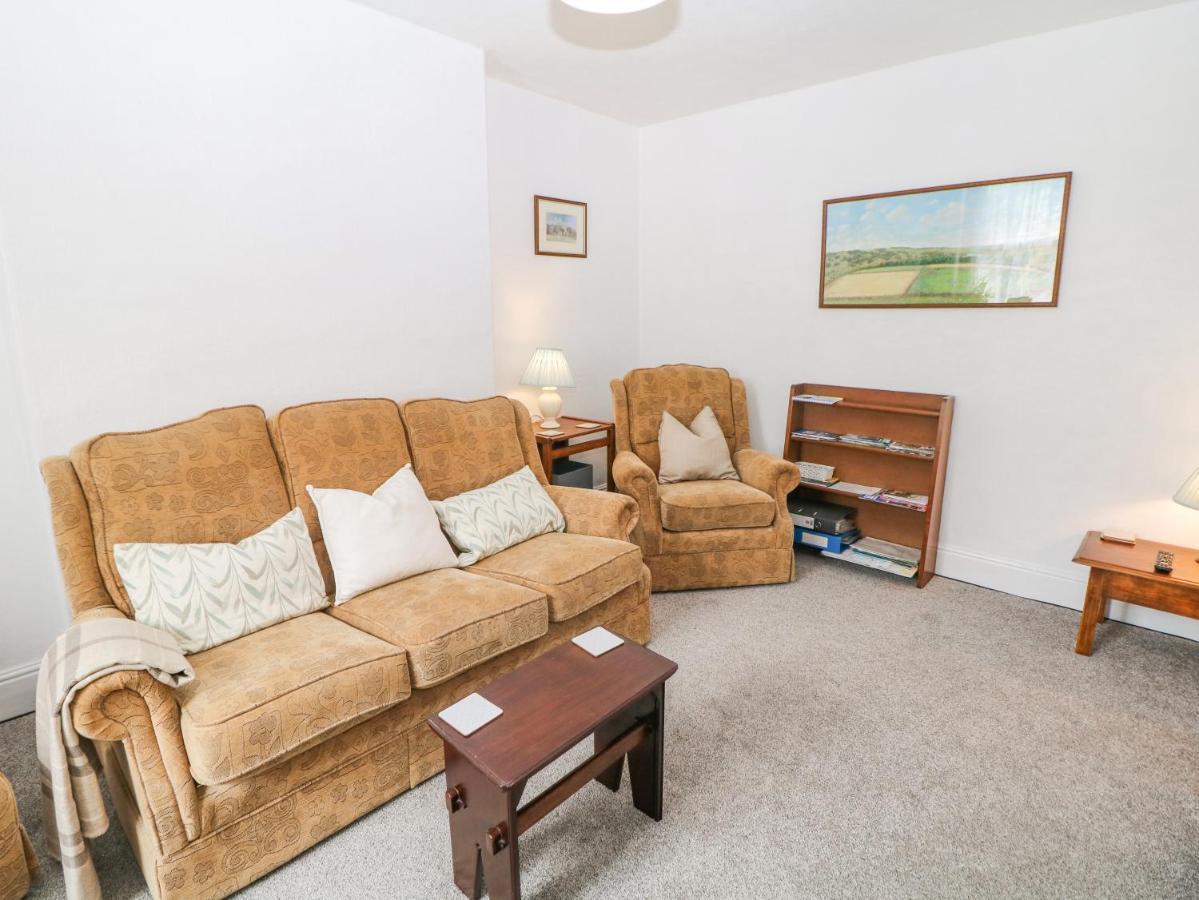 Nook Farm Holiday Cottage เชฟฟิลด์ ภายนอก รูปภาพ
